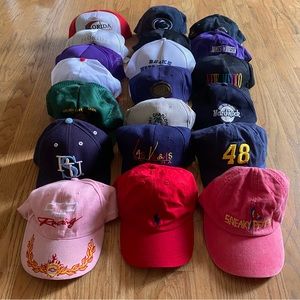 Lot of 20 fitted caps / dad hats